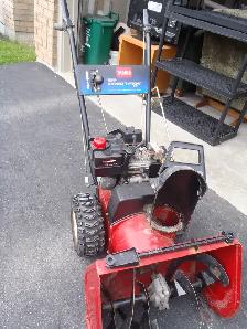 Moving Sale:  Toro 522 Snow Blower - Photo 5