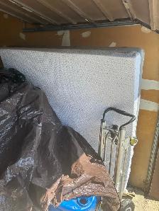 King size mattress - Photo 2