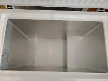 Frigidaire convertible fridge to freezer for sale like new - Photo 5