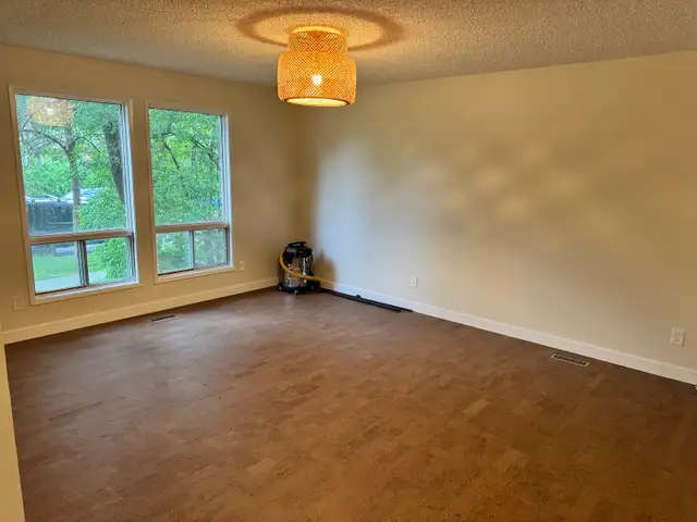 3 bedroom, 1 bath duplex