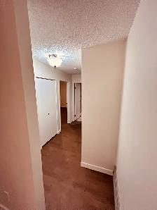 3 bedroom, 1 bath duplex - Photo 6