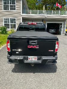 2016 GMC Canyon SLE Diesel Crew Cab - Photo 2