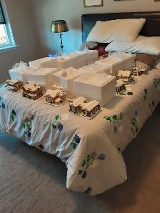 Christmas has Arrived  !!!Norman Rockwell's Christmas  Village - Photo 4