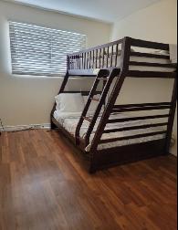 Furnished 3-bedroom main upper unit available in Malton - Photo 8