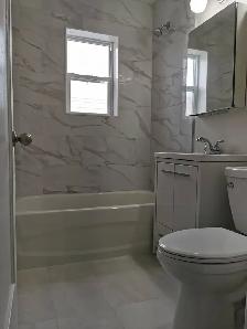 Beautiful room in four room unit - Photo 4