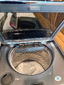 Whirlpool Cabrio "27" Top Load Washer and Dryer Set - Photo 3