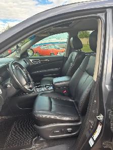 $9,000 Freshly safetied 2013 Nissan Pathfinder SL - Photo 5