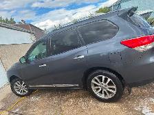 $9,000 Freshly safetied 2013 Nissan Pathfinder SL - Photo 7