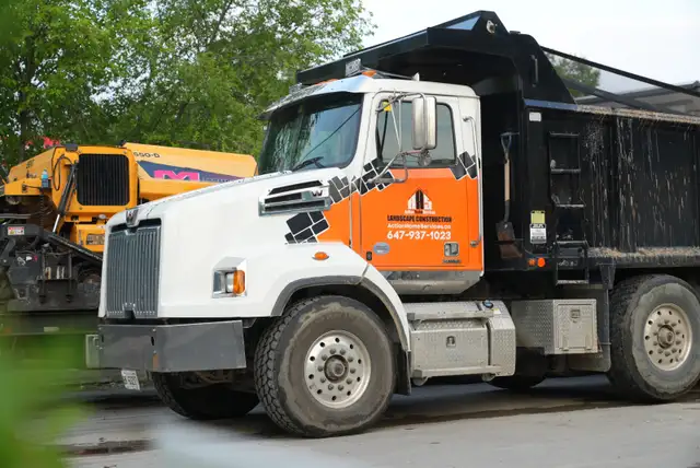 Tri-Axle Broker Service — Stone, Gravel & Disposal | Full Loads