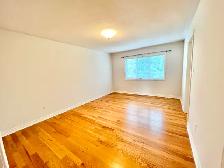 3 BED   3 BATH TOWNHOUSE IN THORNHILL - Photo 6