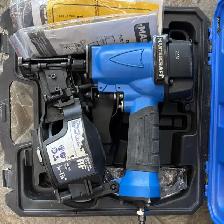 Mastercraft 058-9816-0 Roofing Air Nailer in Case x2 Available - Photo 4
