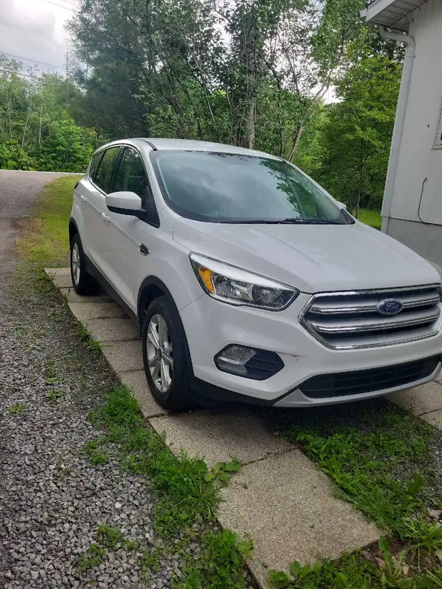 FORD ESCAPE 2017