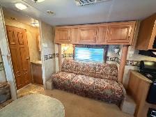2007 jayco camper 30 foot/Bunks/slide trailer - Photo 5