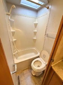 2007 jayco camper 30 foot/Bunks/slide trailer - Photo 8