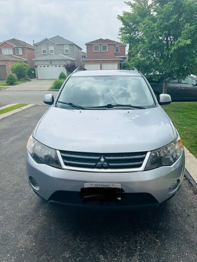 2009 Mitsubishi Outlander ES AWD
