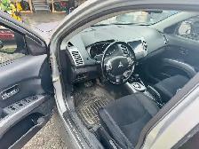 2009 Mitsubishi Outlander ES AWD - Photo 6
