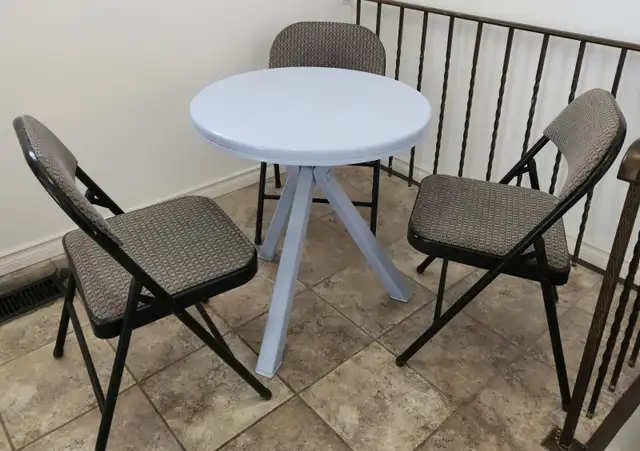 Table with chairs