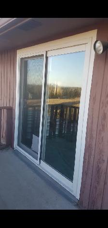 Decks, fences, renovations, window&door installation - Photo 7