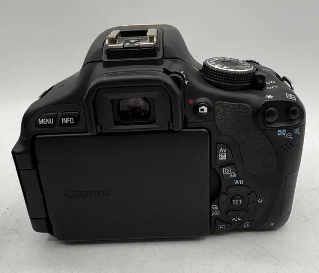Canon Rebel t3i DSLR Camera with 18-55mm Lens