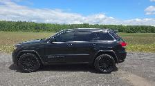 2017 Jeep Grand Cherokee - Photo 3