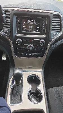 2017 Jeep Grand Cherokee - Photo 9