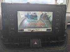 2022 Toyota RAV4 LE - Photo 19
