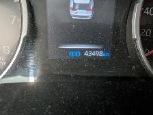 2022 Toyota RAV4 LE - Photo 20