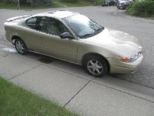 2004 Oldsmobile Alero Coupe - Photo 2
