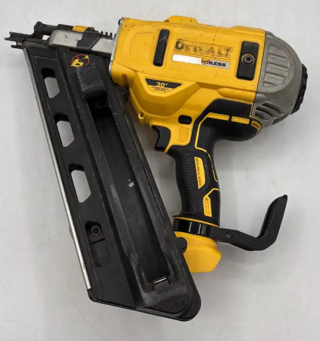 Dewalt DCN692 Cordless Framing Nailer