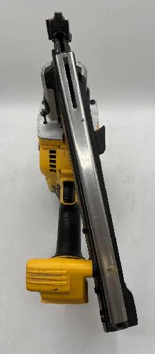 Dewalt DCN692 Cordless Framing Nailer - Photo 3