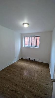 Beautiful 51/2 in Longueuil available now - Photo 2
