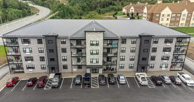2 bed, Underground Parking, 204-20 Patience Ln, Avail Oct 1
