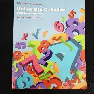 University Calculus Custom Edition for Ryerson 9780136447375
