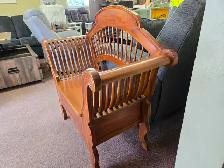 Solid Mahogany Bench with Storage - Photo 4