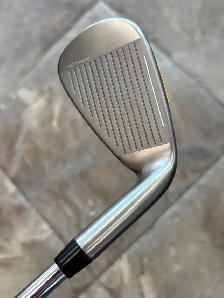 MINT Left-Handed Cobra Adapt DS Iron - P - Photo 2