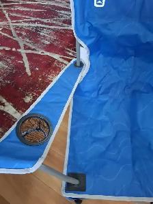 lawn chairs with glass holders, like new. - Photo 3