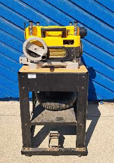 Dewalt Thickness Planer DW735 (32801419) - Photo 2