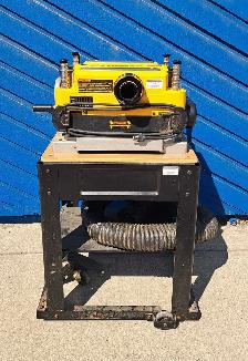Dewalt Thickness Planer DW735 (32801419) - Photo 3