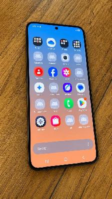 Samsung  S25 Debloque 256G Comme Neuf