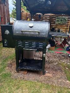 Pit Boss Pro Series 1100 Pellet Grill & Smoker