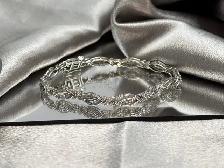 10Kt White Gold Tennis Style Diamond Bracelet $1975 - Photo 2