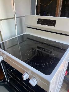 fridge and electric stove - Photo 3