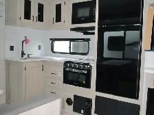 2027 EAST TO WEST DELLA TERRA 261RB-GREAT COUPLES LAYOUT! - Photo 18
