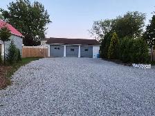 Kingsville 3 bedroom house  for sale 3 car garage also - Photo 2