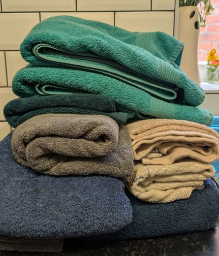 I have LOTS of slightly used bath towels - towels for cheap