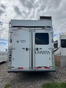 2022 Lakota Charger 4H C8413 - Photo 3