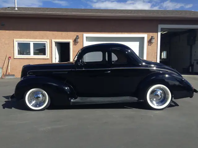 1939 FORD STANDARD COUPE