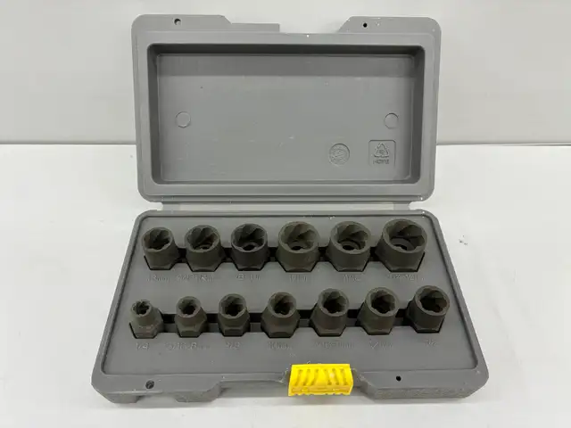 Maximum Nut Extractor Set