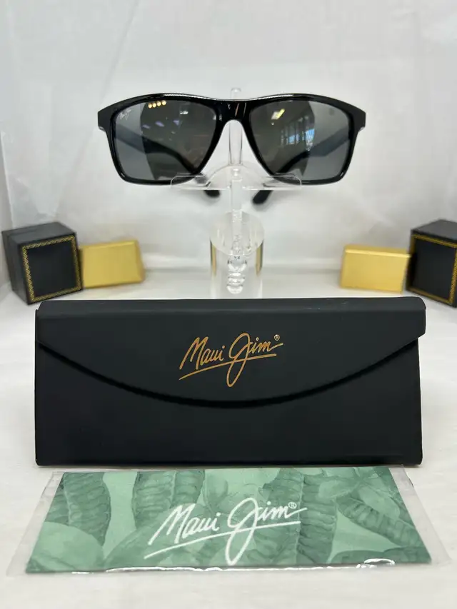Maui Jim Onshore black  Polarized Sunglasses