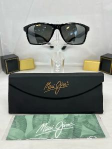 Maui Jim Onshore black  Polarized Sunglasses